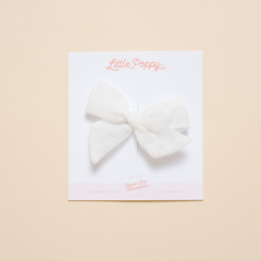 White Spring Dobby Bow Clip