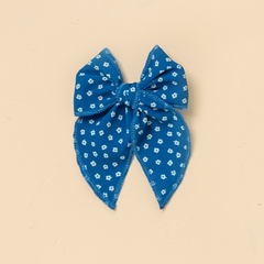 Blue Petite Daisy Floral Claire Clip