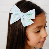 Shasta Daisy Bow Clip